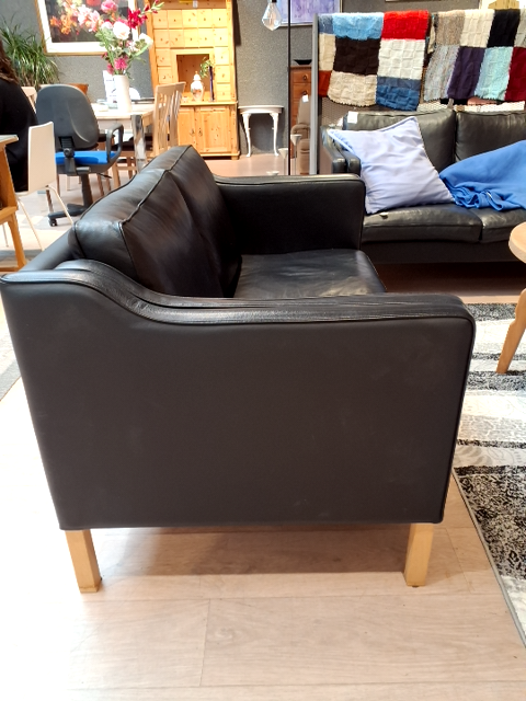 To personers lædersofa